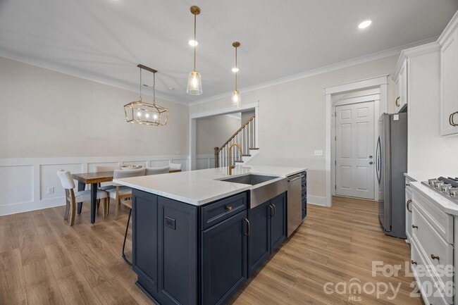 Building Photo - 4832 Blanchard Wy