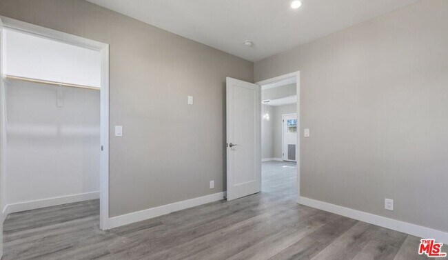 Building Photo - 9217 Langdon Ave