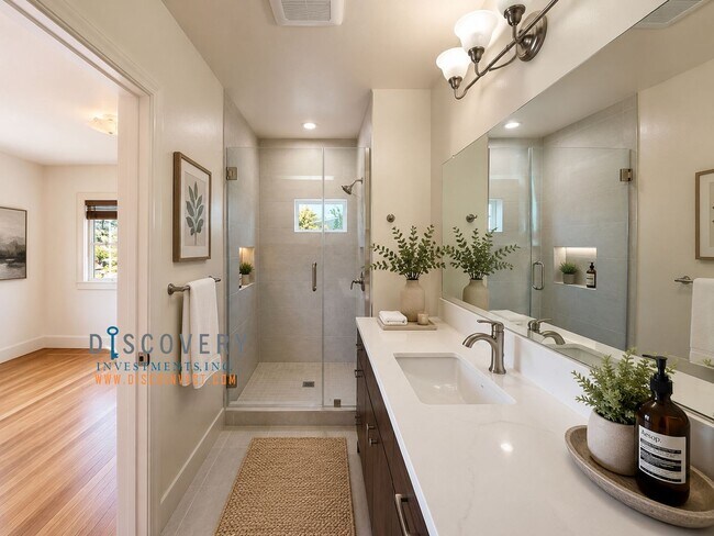 Building Photo - Newly Renovated & Turn-Key Home in Prime El Cerrito Walking Distance to BART and Parks