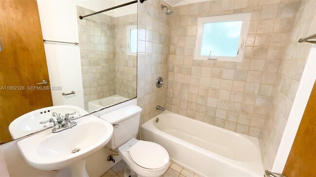 Building Photo - 796 NE 88th St