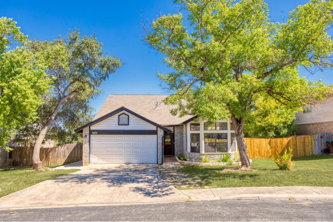 Building Photo - 9835 Logans Ridge Dr