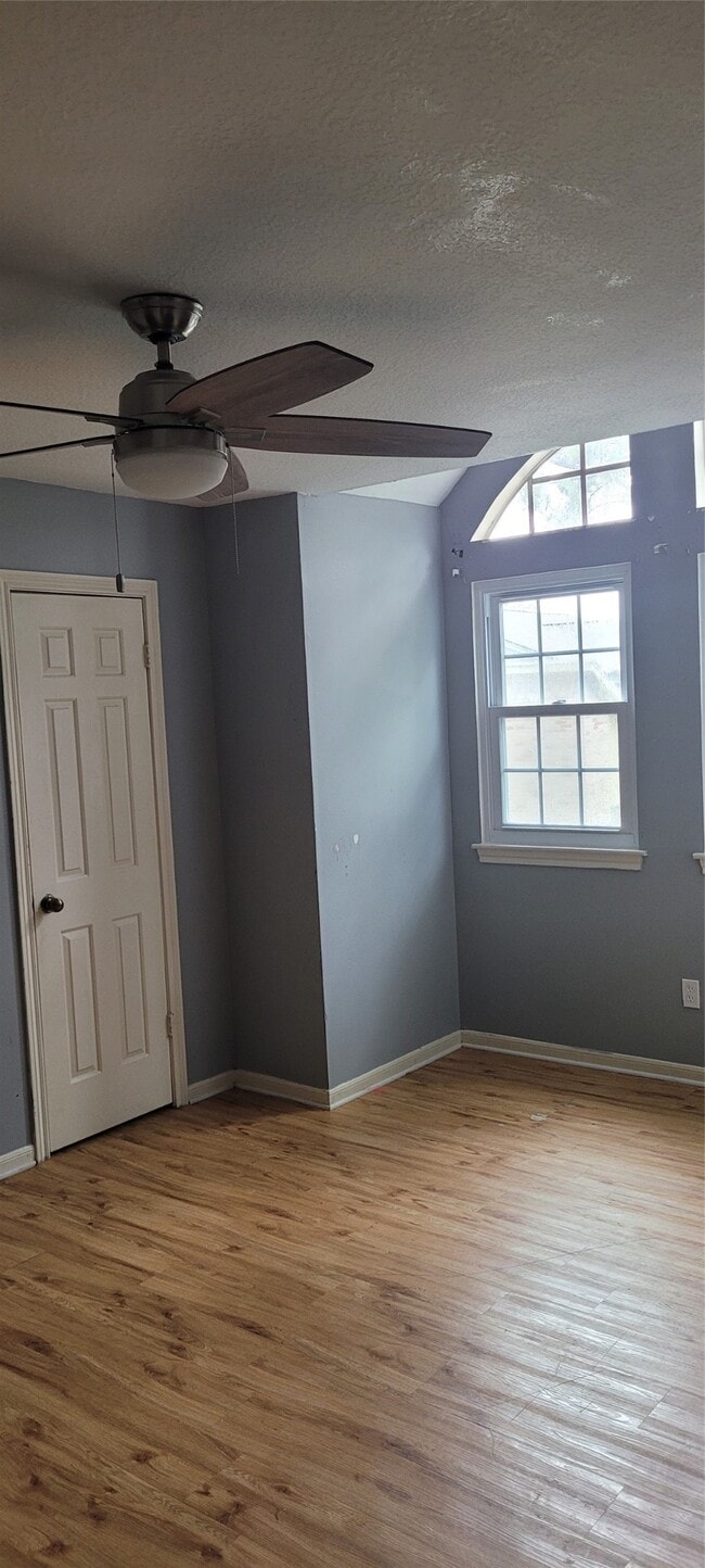 Building Photo - 12007 Carriage Ridge Ct