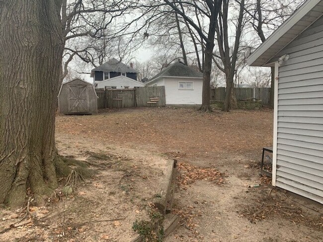 Building Photo - 1114 Dunham St SE