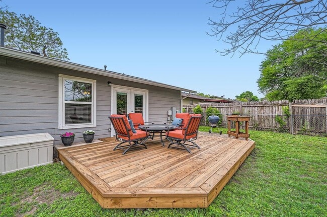 Building Photo - 9705 Oriole Dr