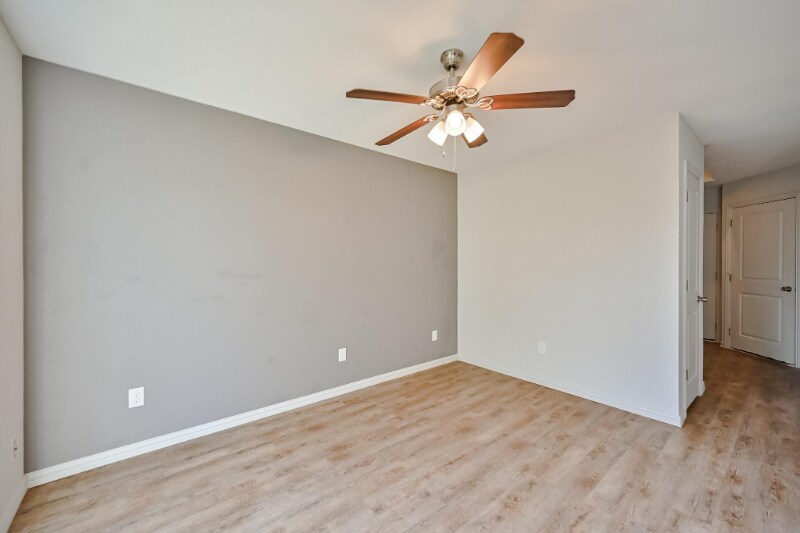 Building Photo - 4504-4506 Alamosa St