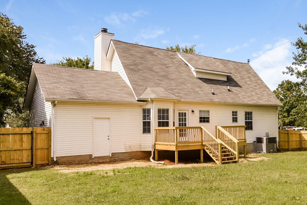 Building Photo - 311 Shadylake Dr