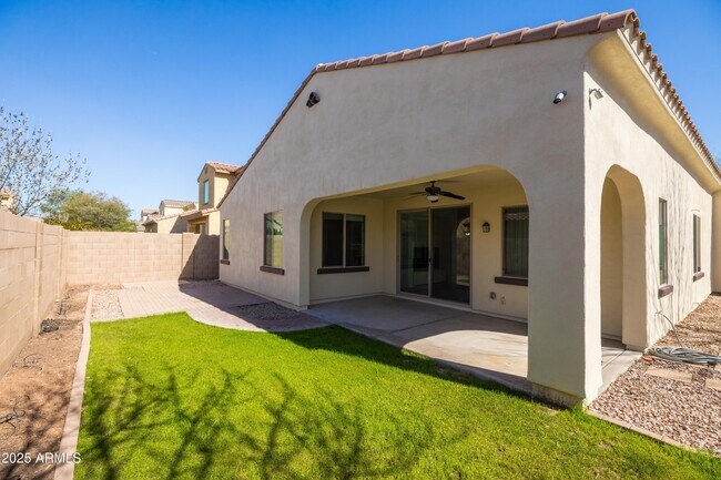 Building Photo - 3664 S Jasmine Dr