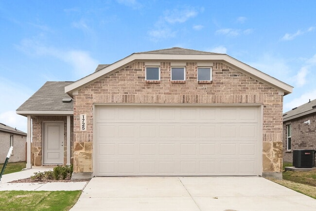 Building Photo - 1725 Crossbill St