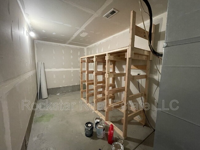 Building Photo - 9022 W Campus Dr