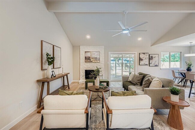 Building Photo - 7806 Whitsun Dr