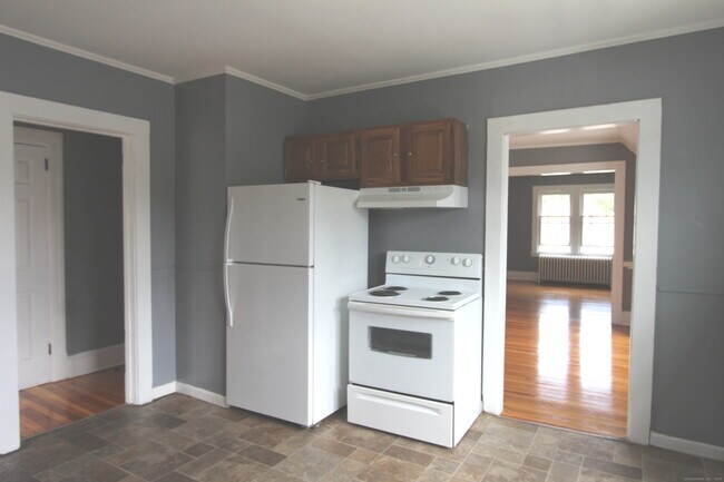 Building Photo - 47 Boulanger Ave