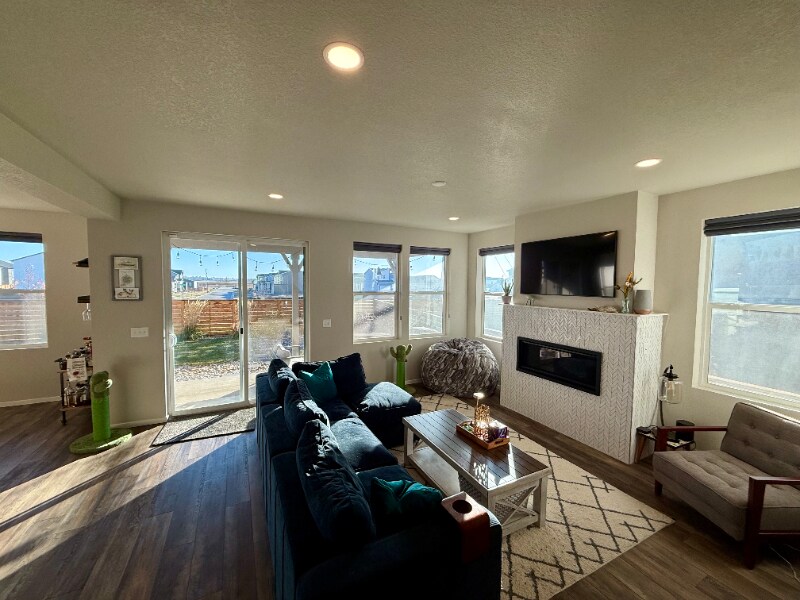 Building Photo - 450 Fairchild St