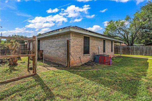 Building Photo - 2610 N Missouri Ave