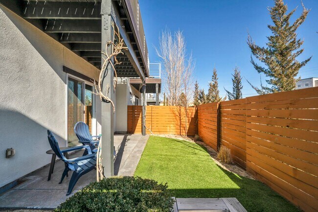 Building Photo - Mid-Town Modern Gem With EV Charger