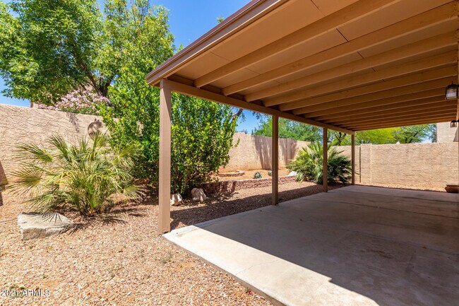 Building Photo - 4634 E Grovers Ave