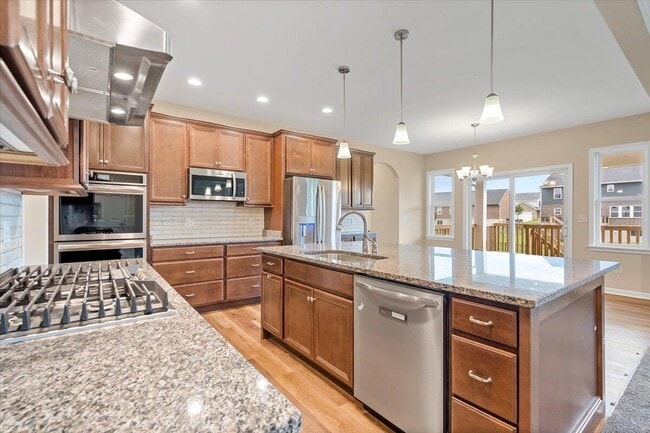 Building Photo - 1618 Ravine Trl