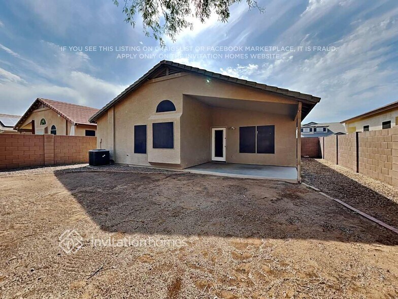 Building Photo - 12440 W Montebello Ave