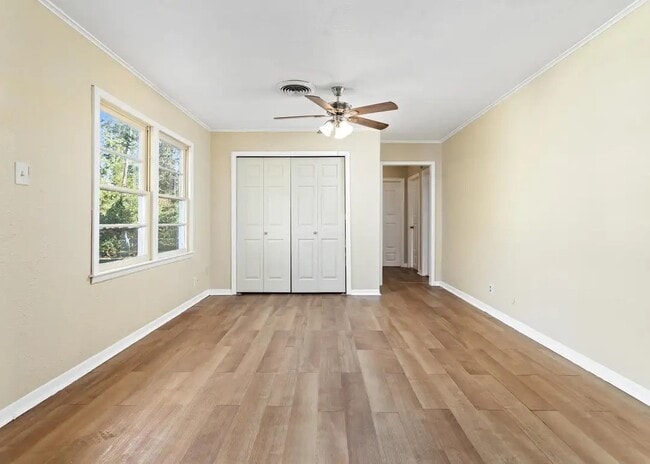 Building Photo - 5470 Spencer Dr