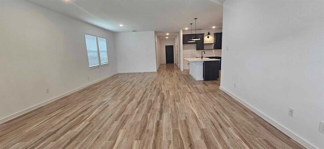 Building Photo - 8423 Bay Rdg Cir
