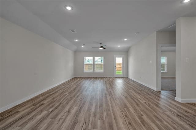 Building Photo - 307 Sun Harvest Dr