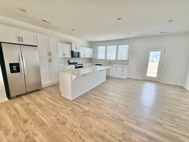 Building Photo - New 3 br 2.5 ba home in Kensington community China Grove