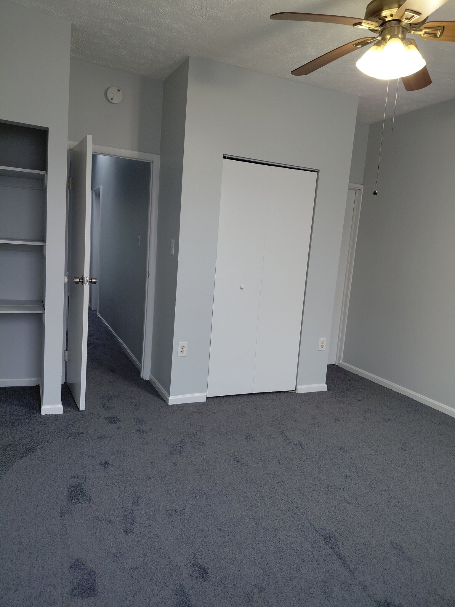 Building Photo - 28 N Kresson St