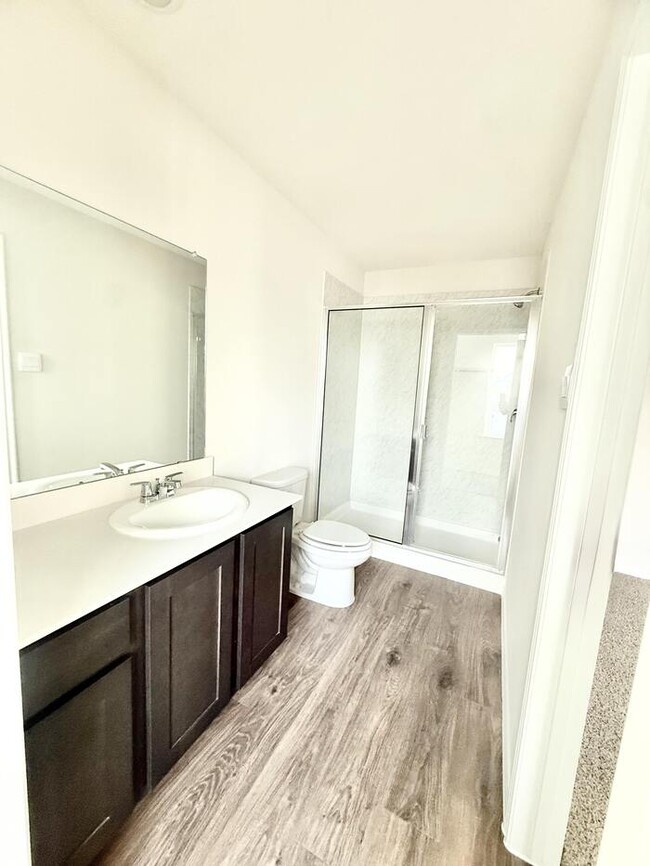 Building Photo - 319 Tall Cedar