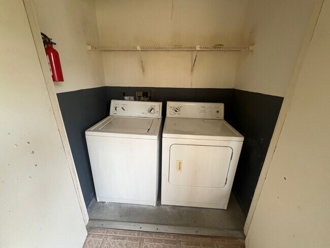 Building Photo - 3019 Bonaventure Cir