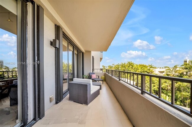 Building Photo - 151 Crandon Blvd