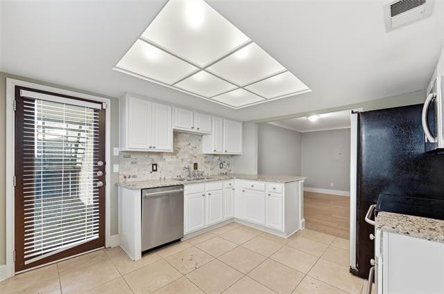 Building Photo - 7807 Meadow Park Dr