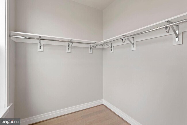 Building Photo - 203 Montgomery St