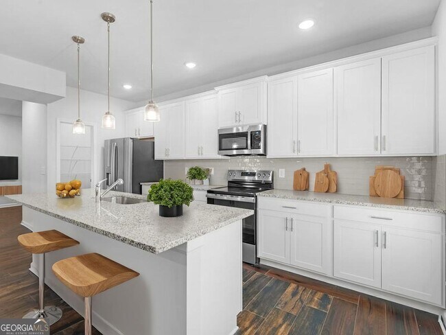 Building Photo - 223 Monarch Village Way