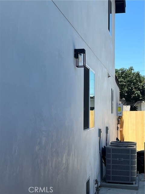 Building Photo - 10517 Firmona Ave