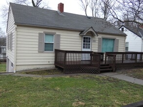 Building Photo - Beautiful Updated Home in North Kansas City School District!