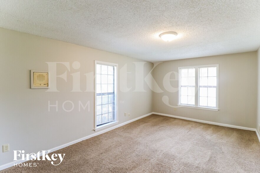 Building Photo - 2803 Gailwood Dr