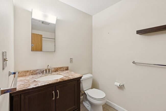 Building Photo - 1 Saco Island Terrace