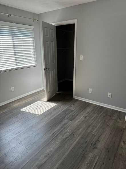 Building Photo - 172 Mallard Glen Dr