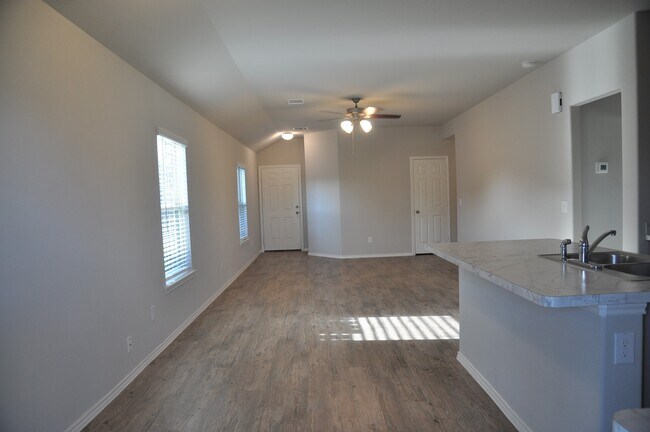 Building Photo - 23327 Briarstone Hbr Trl