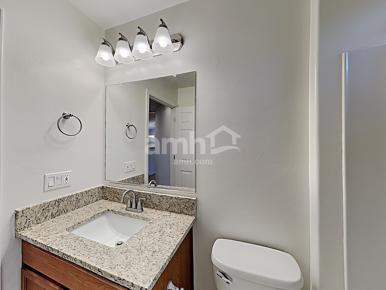 Building Photo - 866 E Ashburn Mountain Dr