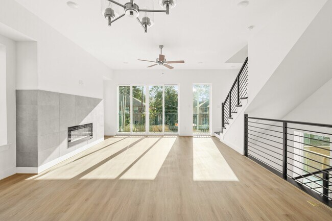 Building Photo - 1309 Rosewood St