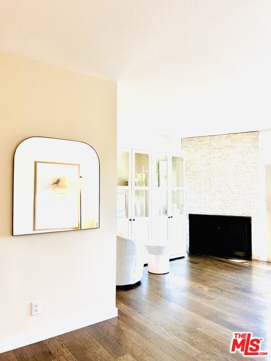 Building Photo - 141 S Clark Dr