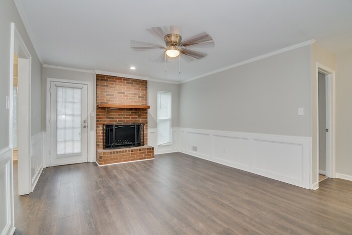 Building Photo - 357 Forest Ct