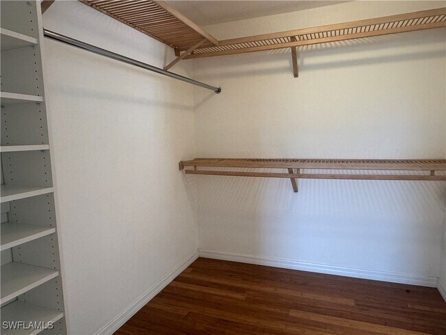 Building Photo - 675 Wedge Dr