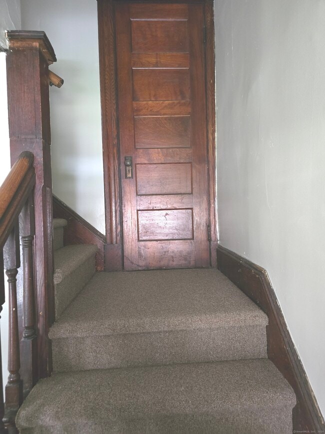 Building Photo - 174 S Whitney St