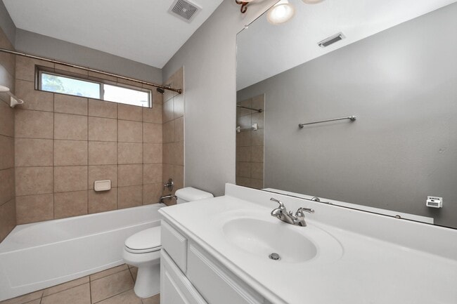 Building Photo - 18330 Enchanted Rock Trail