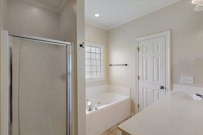 Building Photo - 108 Turnberry Cv