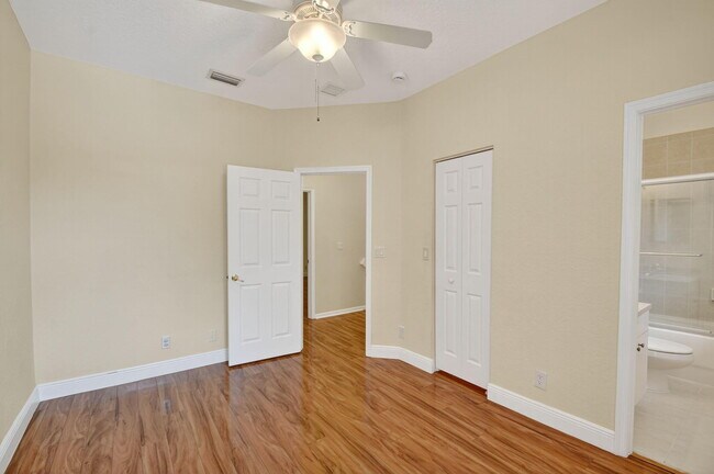 Building Photo - 2947 Hope Valley St