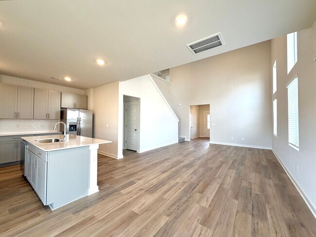 Building Photo - 1333 Gentry Dr