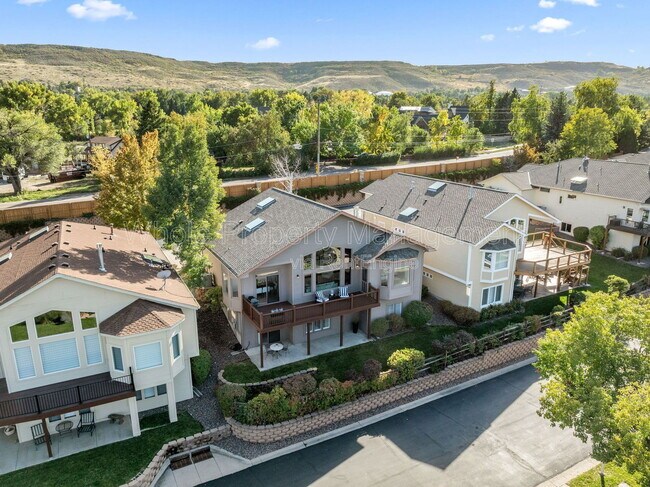 Building Photo - 14973 W 32nd Dr