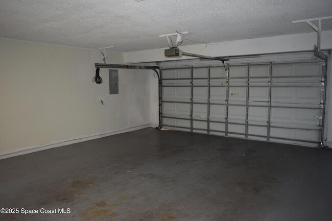 Building Photo - 1657 Norwood St NE